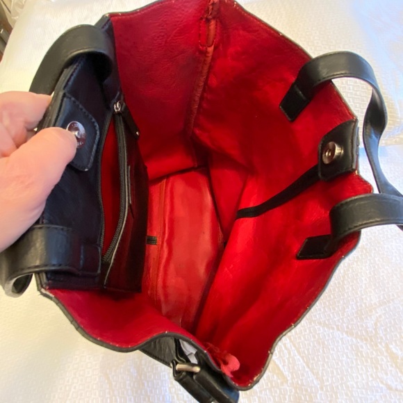 Neiman Marcus Executive Messenger Tote - Picture 9 of 10